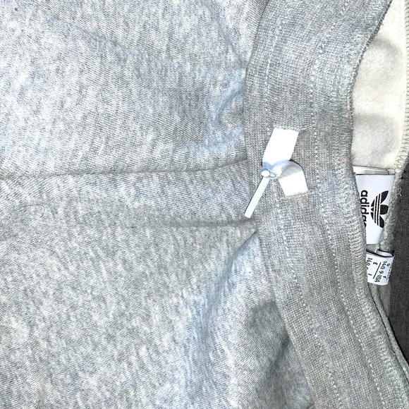 Adidas Shorts Small - Picture 4 of 6